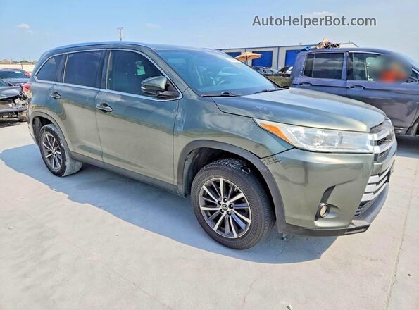5TDKZRFH6KS316972 2019 TOYOTA HIGHLANDER Green Rear view