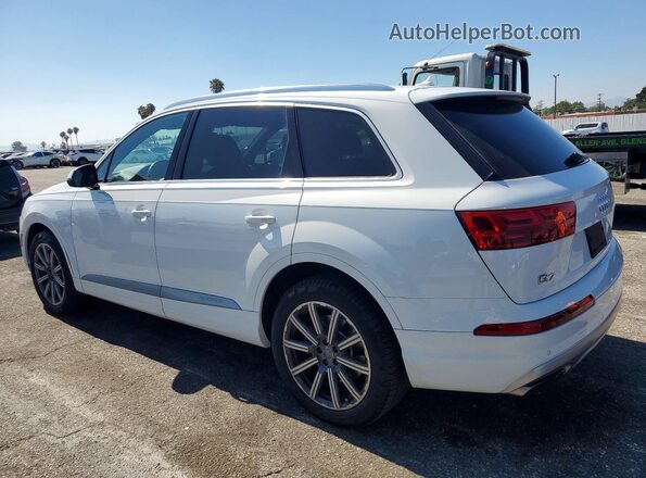 WA1LAAF74JD019630 2018 AUDI Q7 White Rear right