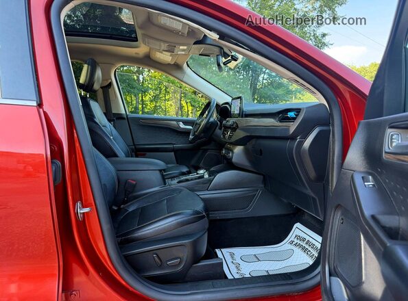1FMCU9J91LUB08350 2020 FORD ESCAPE Red Widok z przodu
