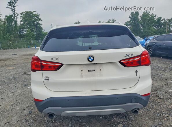 WBXHT3Z32G4A48942 2016 BMW X1 White Widok wnętrza z przodu