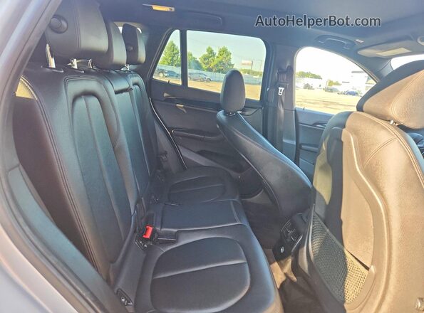 WBXHT3C35J5K23482 2018 BMW X1 Серебряный Вид подкапотного пространства