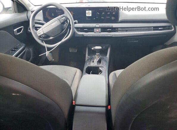 3KPFT4DE8SE162418 2025 KIA ALL OTHER White Widok zestawu wskaźników