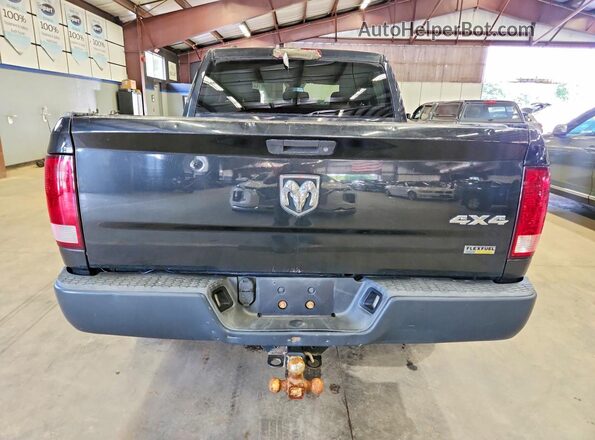 1C6RR7KG2GS108738 2016 RAM 1500 Black Front interior view