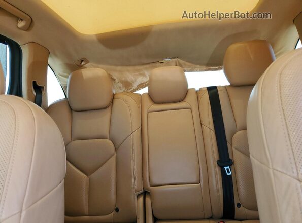 WP1AE2A26GLA62575 2016 PORSCHE CAYENNE Черный Вид задней части салона