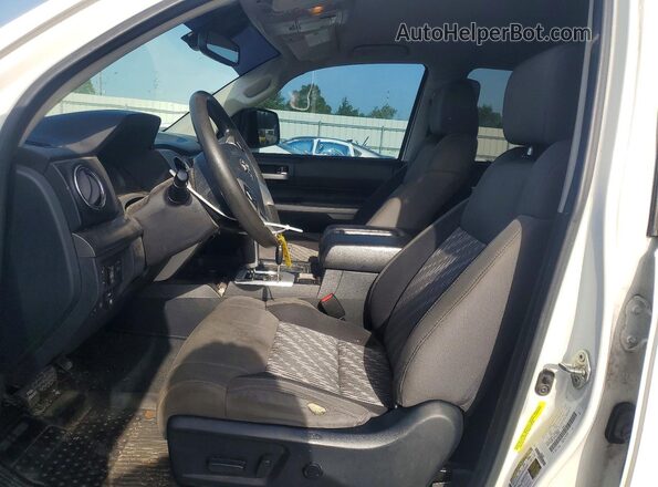 5TFEY5F17JX232566 2018 TOYOTA TUNDRA White Widok deski rozdzielczej