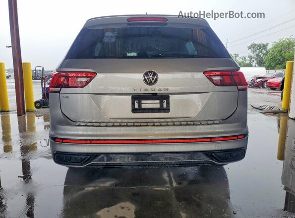 3VVCB7AX4NM022245 2022 VOLKSWAGEN TIGUAN Silver Widok wnętrza z przodu