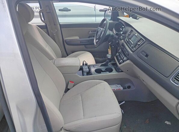 KNDMA5C19H6291686 2017 KIA SEDONA Gray Вид ззаду