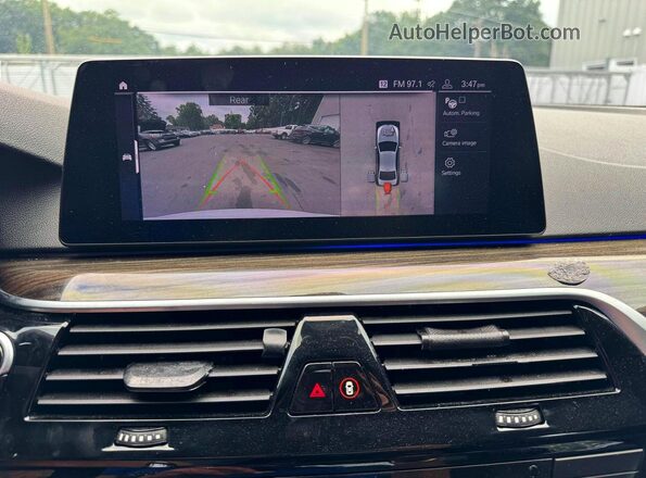 WBAJR3C06LCD80214 2020 BMW 5 SERIES Two Tone Սարքավորումների վահանակի տեսք