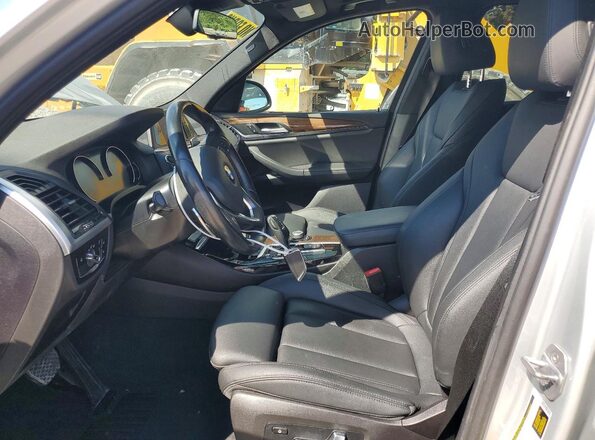 5UXTR9C56KLE21044 2019 BMW X3 Silver Առջևի վահանակի տեսք
