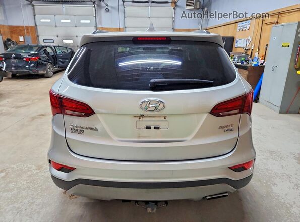 5XYZUDLB8HG490788 2017 HYUNDAI SANTA FE Серебряный Вид салона спереди