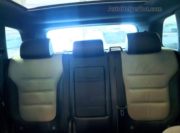 WVGRF7BPXHD001438 2017 VOLKSWAGEN TOUAREG Black Vista interior trasera
