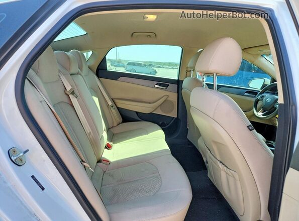 5NPE24AF1JH624758 2018 HYUNDAI SONATA White უკანა სალონის ხედი