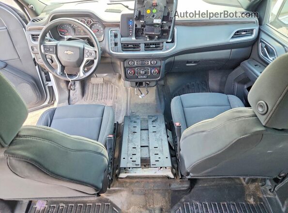 1GBSCLED2MR296285 2021 CHEVROLET TAHOE White Սարքավորումների վահանակի տեսք
