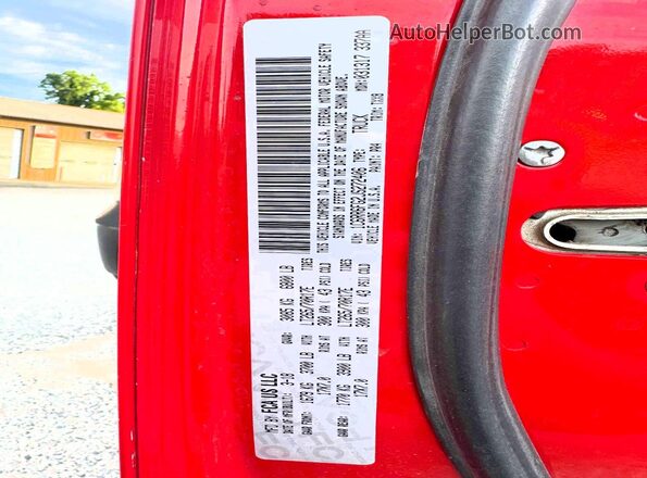 1C6RR6FG2JS272406 2018 RAM 1500 Red უკანა სალონის ხედი