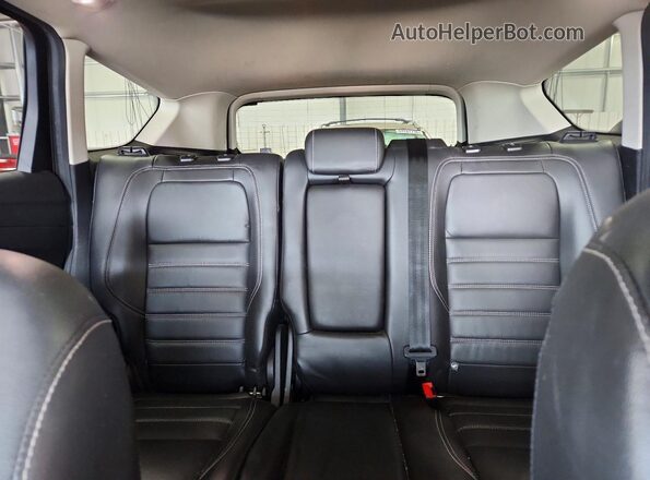 1FMCU9J9XHUE23879 2017 FORD ESCAPE Gray Widok wnętrza z tyłu