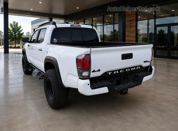 5TFCZ5AN3KX203727 2019 TOYOTA TACOMA White Delantero derecho