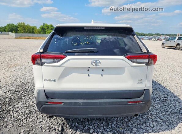 2T3G1RFV8NC260637 2022 TOYOTA RAV4 Белый Вид салона спереди