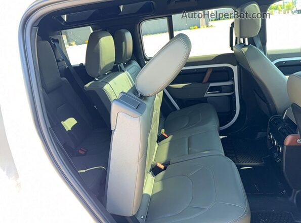 SALEJEEX8P2234688 2023 LAND ROVER DEFENDER White წინა სალონის ხედი