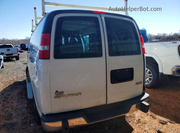 1GTW7AFG0K1348359 2019 GMC SAVANA White Front interior view