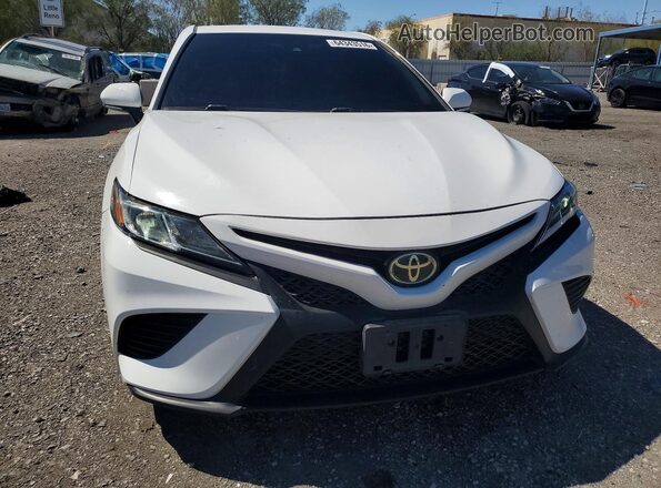 4T1B11HK3JU094611 2018 TOYOTA CAMRY White Widok z tyłu