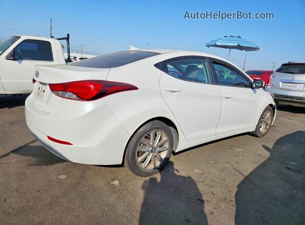 5NPDH4AE4GH750722 2016 HYUNDAI ELANTRA Белый Передняя правая четверть