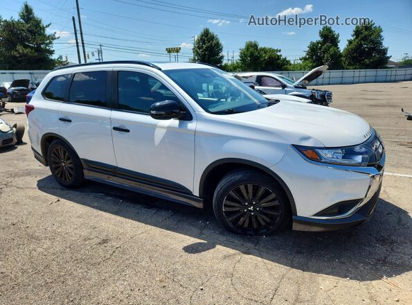 JA4AD3A3XLZ038624 2020 MITSUBISHI OUTLANDER White Front view