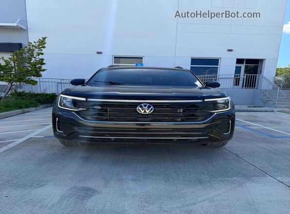 1V2CR2CA2SC573114 2025 VOLKSWAGEN ATLAS Черный Вид панели приборов