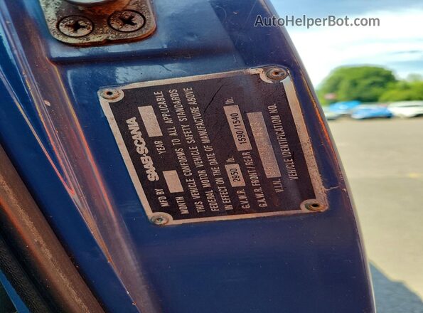 96722021533 1970 SAAB UNKNOWN Синий Вид подкапотного пространства