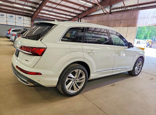 WA1LXAF76LD002569 2020 AUDI Q7 White Передня права чверть