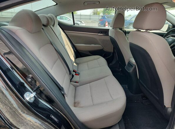 5NPD84LF5JH325734 2018 HYUNDAI ELANTRA Black Rear interior view