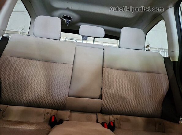 JF2SJAEC2JH527959 2018 SUBARU FORESTER Silver Սալոնի հետևի տեսք