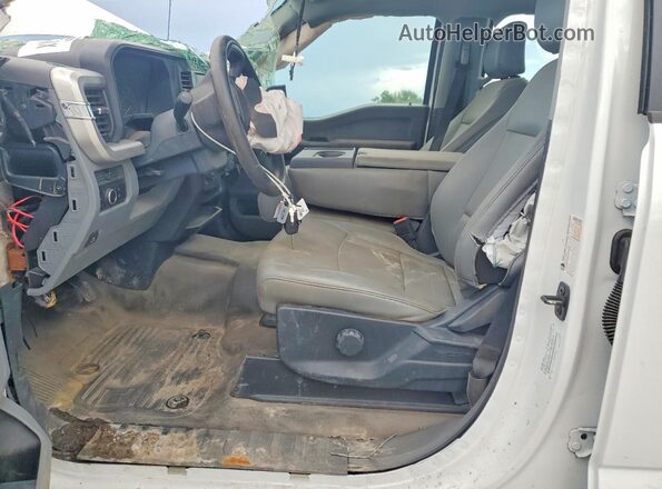 1FT7W2BTXSEC60380 2025 FORD F250 White Widok deski rozdzielczej