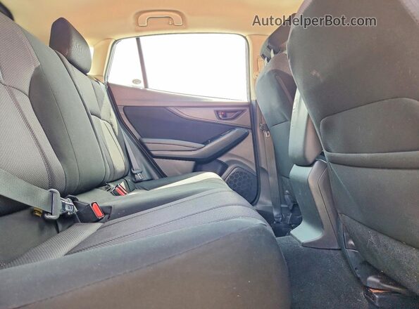 4S3GTAC67K3747883 2019 SUBARU IMPREZA Silver Vista interior trasera