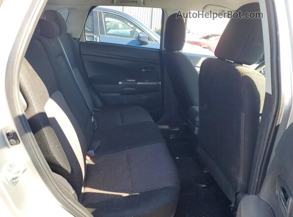 JA4AP3AU8KU022482 2019 MITSUBISHI OUTLANDER Gray Widok wnętrza z tyłu