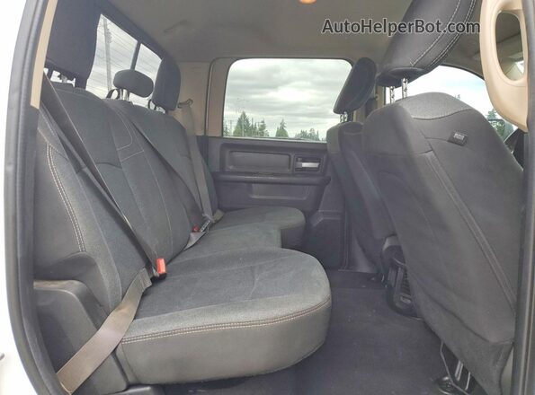 3C6UR5CJ0KG707890 2019 RAM 2500 White Vista interior trasera