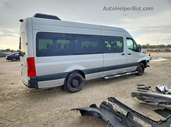 W1Z4NGHY9RT188817 2024 MERCEDES-BENZ SPRINTER Silver Przód prawy