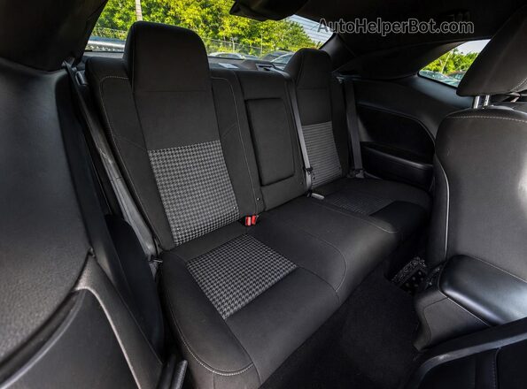 2C3CDZJG0NH175180 2022 DODGE CHALLENGER Orange Vista interior delantera