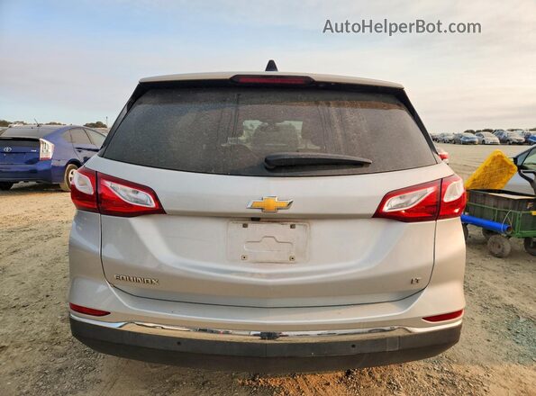 2GNAXJEV2J6314159 2018 CHEVROLET EQUINOX Silver Widok wnętrza z przodu