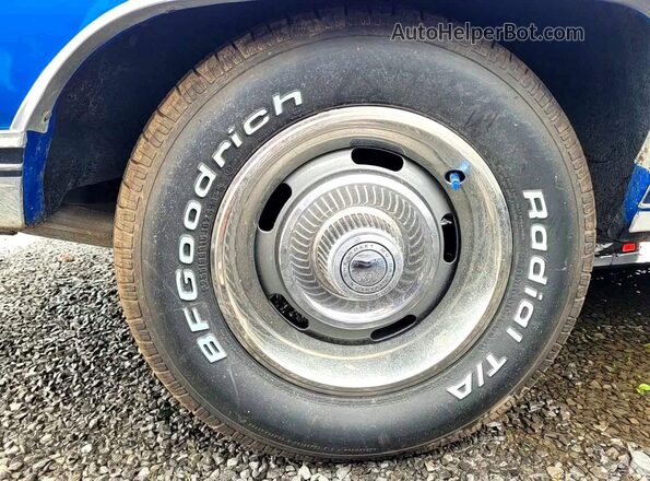 138570B122203 1970 CHEVROLET MONTE CARLO Синий Вид подкапотного пространства