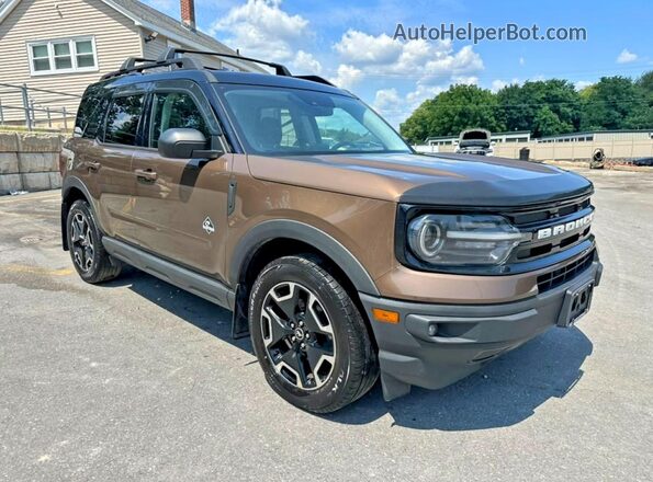 3FMCR9C65NRE00159 2022 FORD BRONCO Коричневый Вид спереди