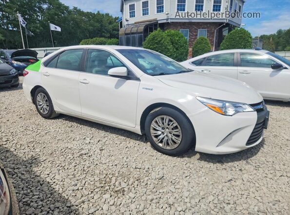 4T1BD1FK8HU217467 2017 TOYOTA CAMRY Белый Вид спереди