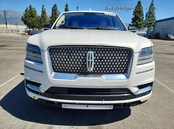 5LMJJ2LT6JEL14283 2018 LINCOLN NAVIGATOR White Հետևի տեսք