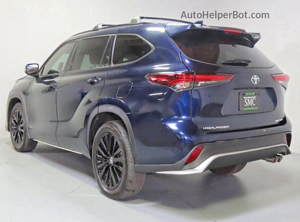5TDKDRBH1RS557062 2024 TOYOTA HIGHLANDER Blue Դիմացի տեսք