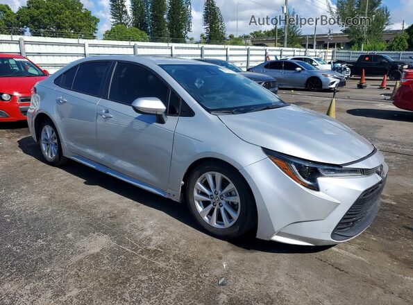5YFB4MDE0RP162885 2024 TOYOTA COROLLA Silver Front view
