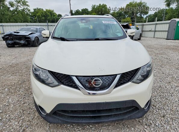 JN1BJ1CR7JW200722 2018 NISSAN ROGUE White Widok z tyłu