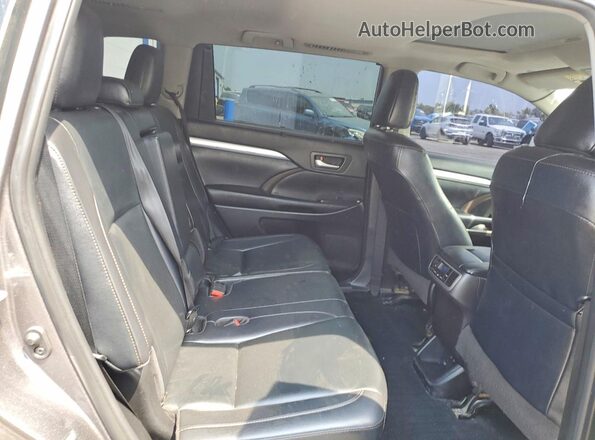 5TDJZRFH1KS713176 2019 TOYOTA HIGHLANDER Gray უკანა სალონის ხედი