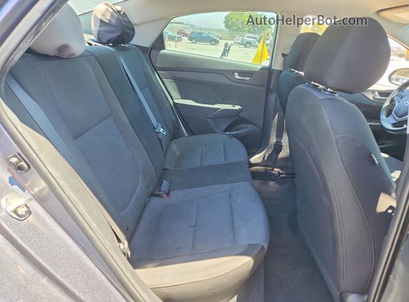 3KPC24A36JE026439 2018 HYUNDAI ACCENT Gray Rear interior view