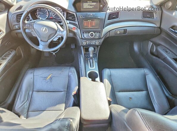 19UDE2F79HA003988 2017 ACURA ILX Серебряный Вид щитка приборов