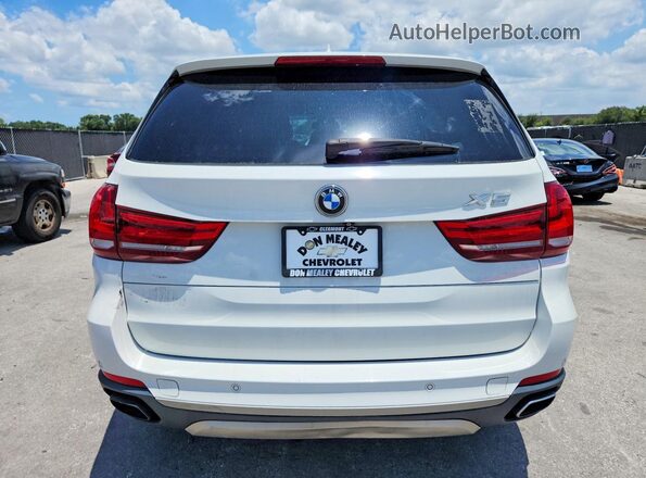 5UXKT0C30H0S80843 2017 BMW X5 White Front interior view