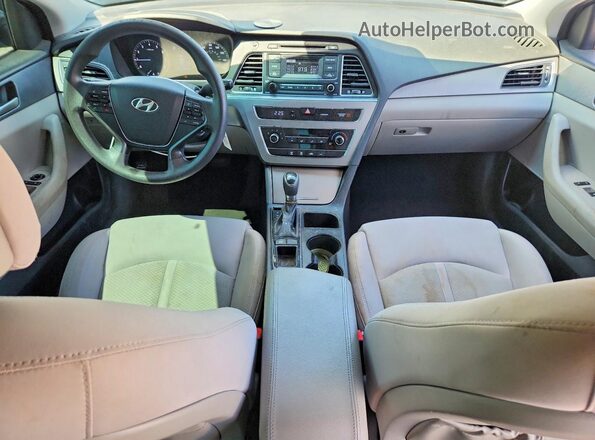 5NPE24AF7HH470647 2017 HYUNDAI SONATA Silver Սարքավորումների վահանակի տեսք